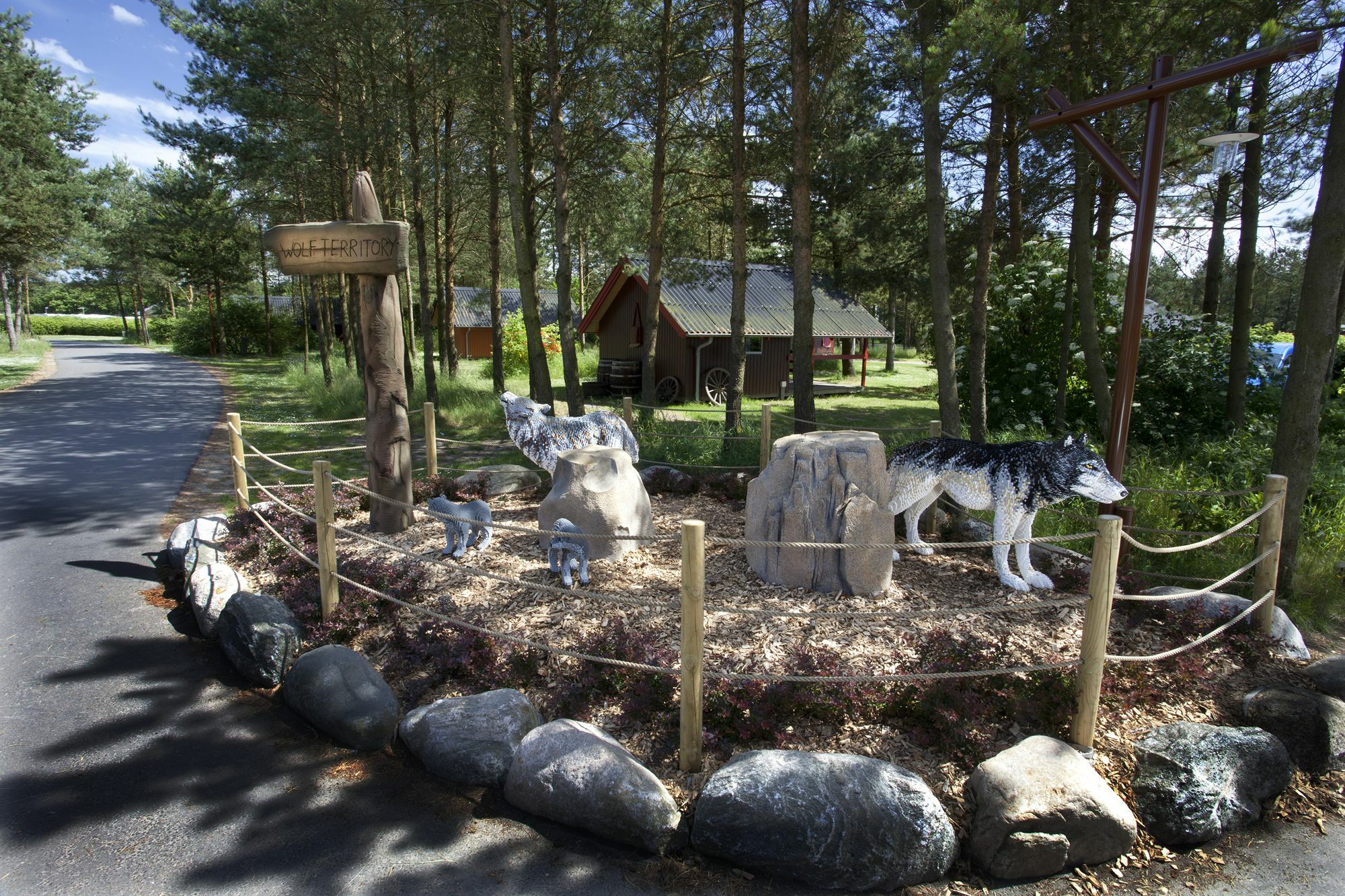 Khách sạn Legoland Village Family 3*